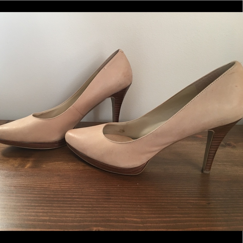 Nine West Wooden Heel accent Platform Shoes 11M